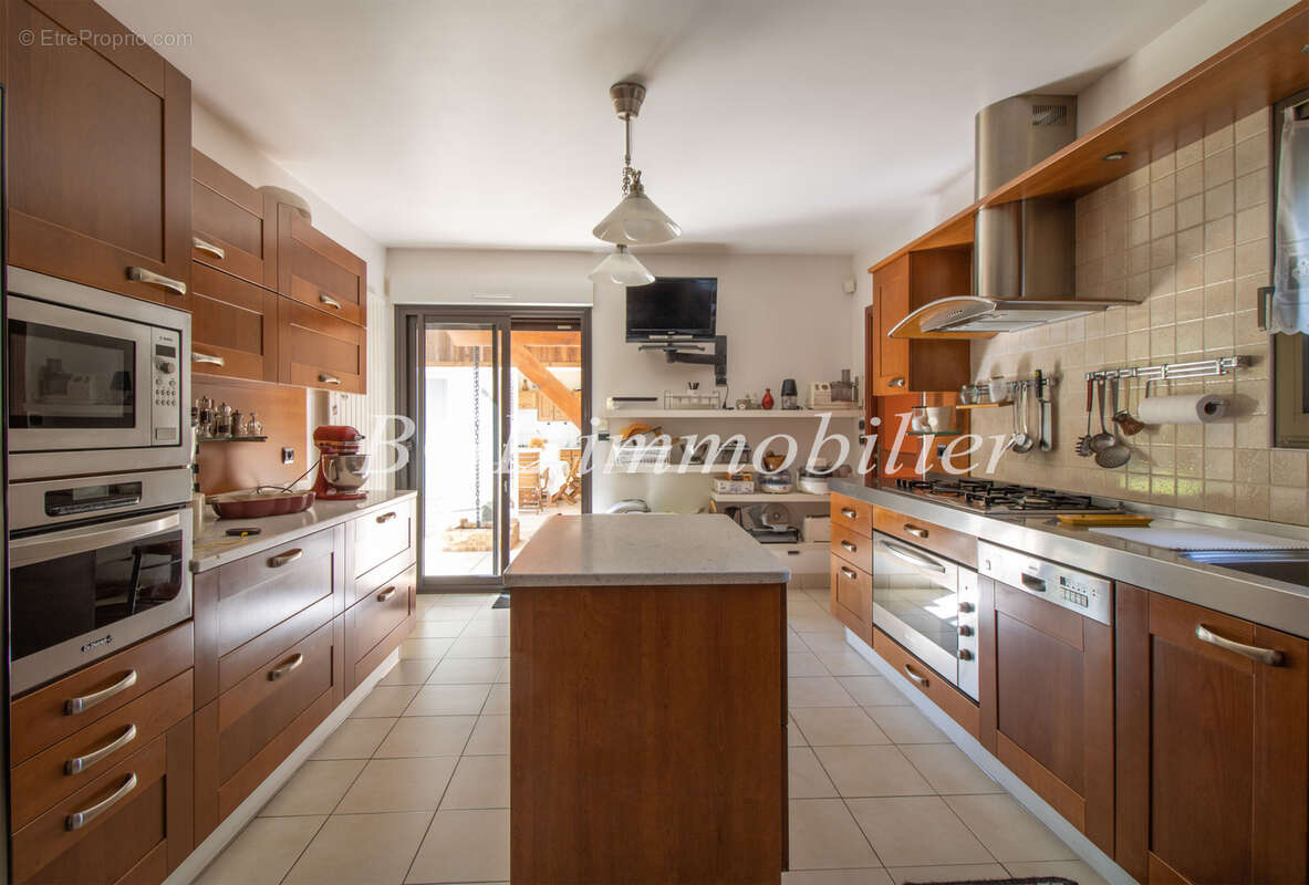 Maison familiale de 200 m2 à La Hume (Gujan-Mestras) - belle situation - photo 8