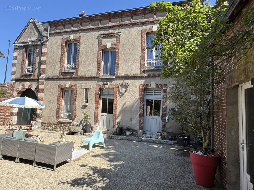 Maison à CHATEAUDUN