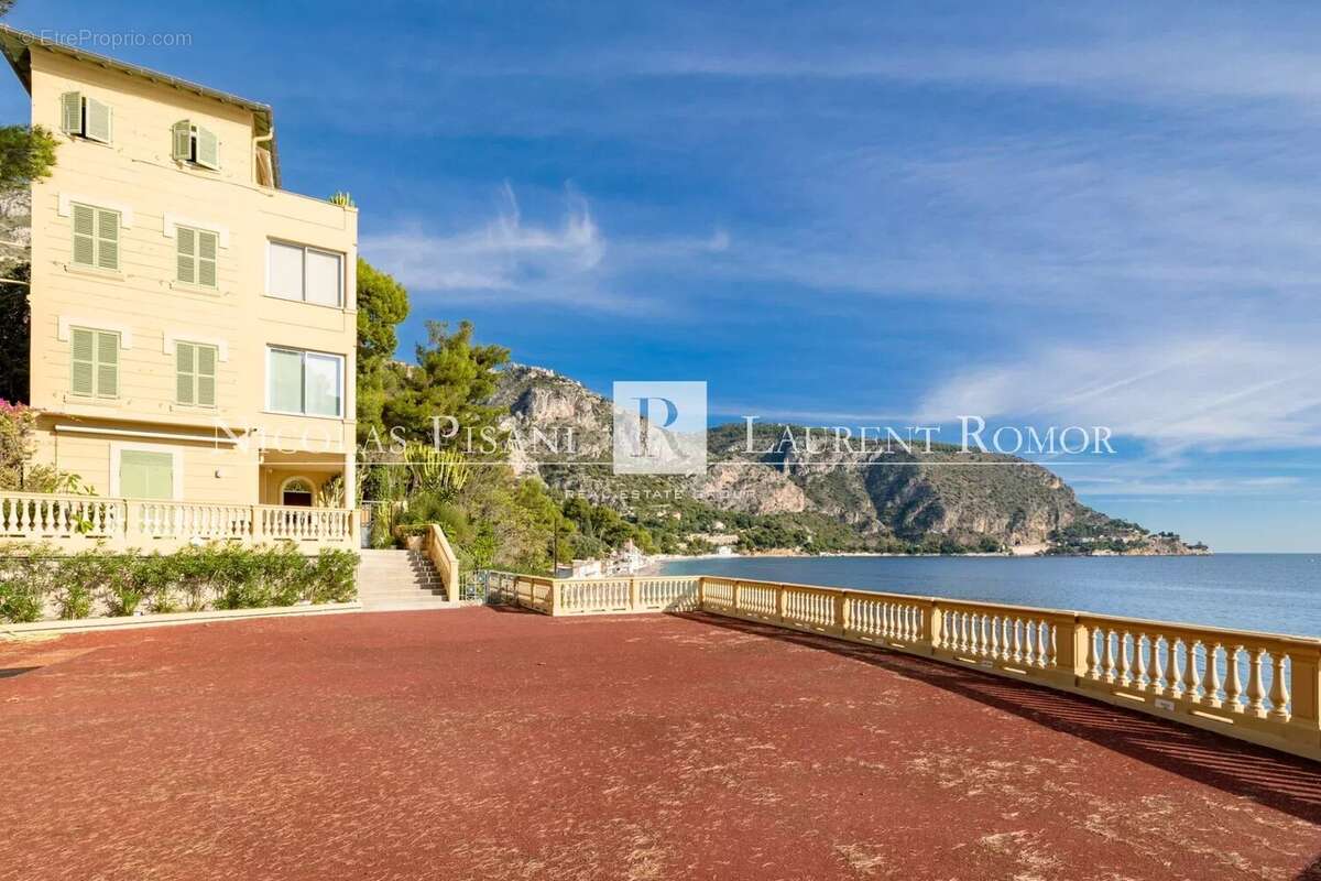 Appartement à EZE