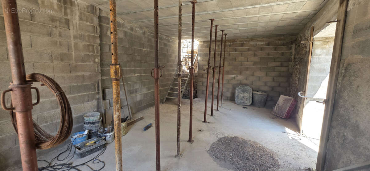 Belle maison en pierre   Un potentiel exceptionnel à révéler - photo 2