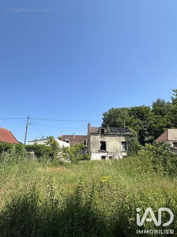 Terrain 720 m² à Dourdan  - photo 3