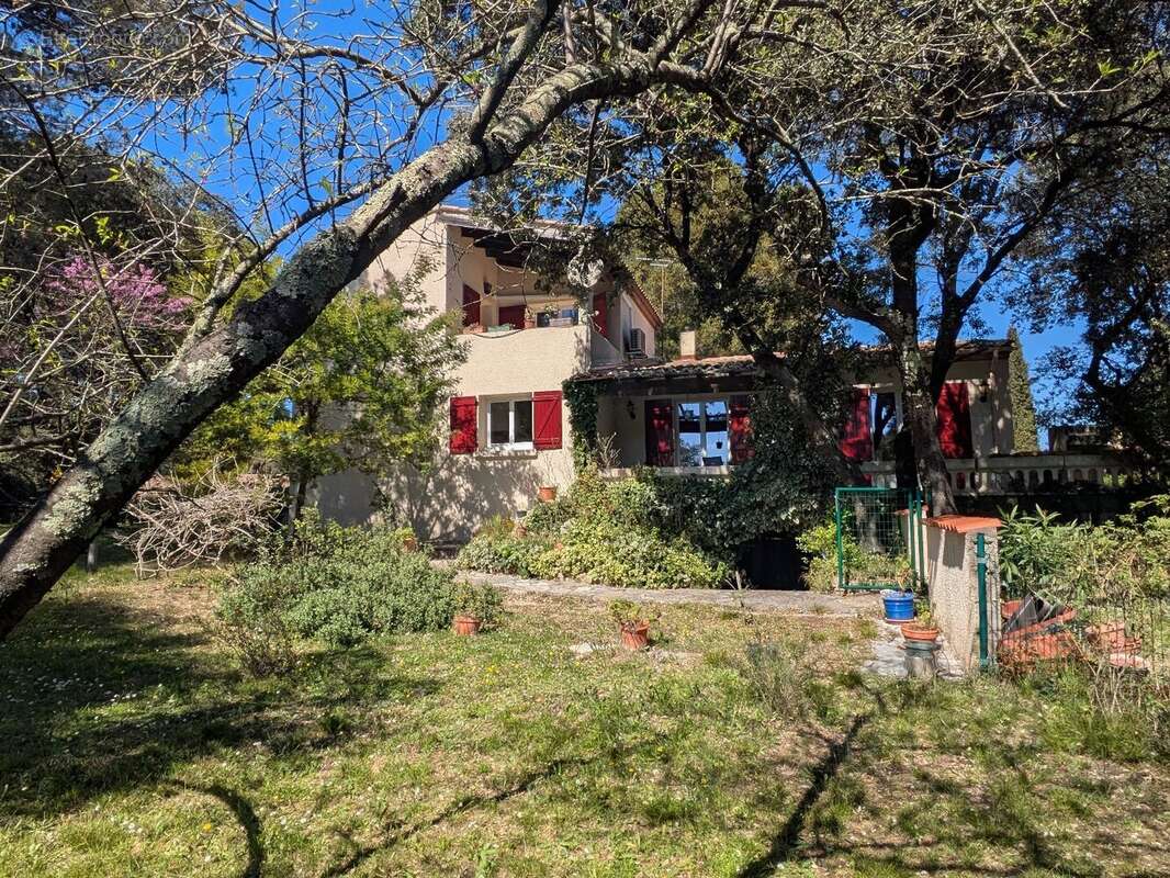 Maison à SUSSARGUES