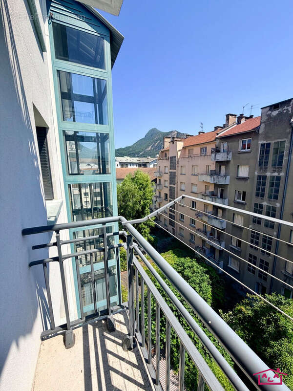 Appartement 55 m² à Grenoble  - photo 9