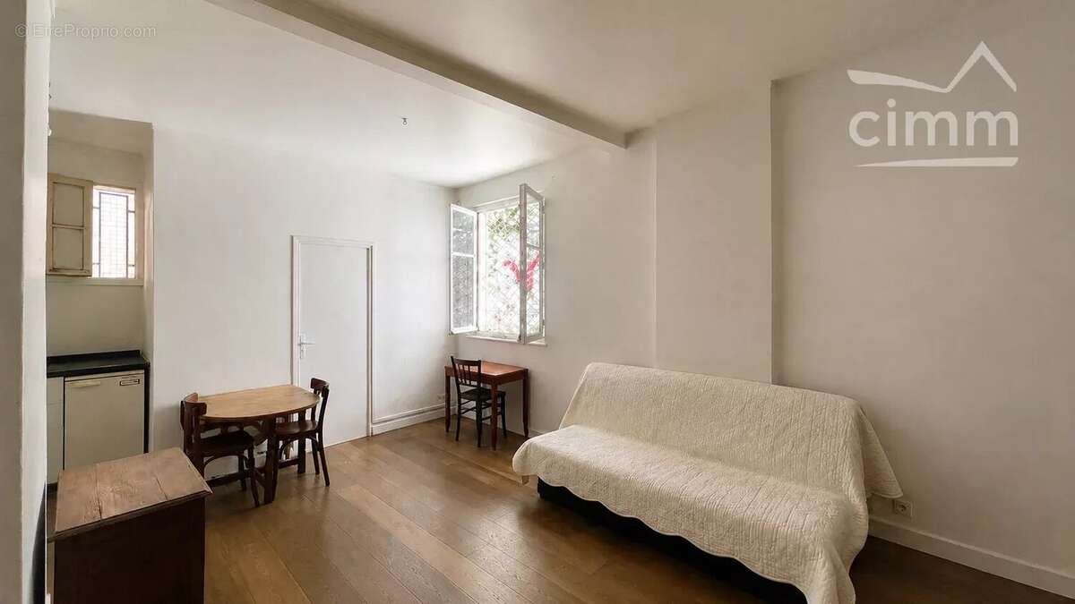 Appartement à PARIS-19E