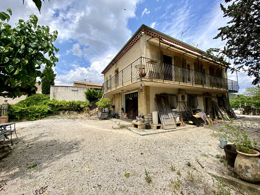 Maison à ROGNES