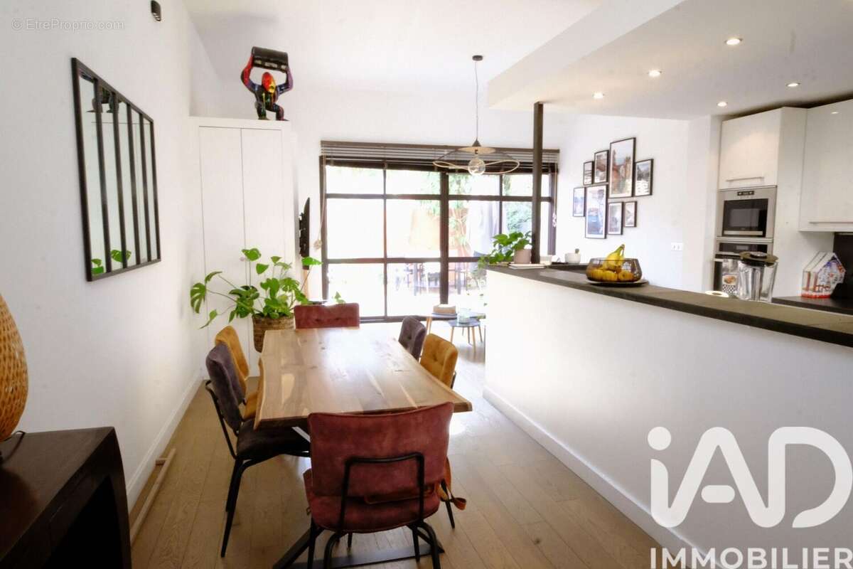 Photo 2 - Maison à SALON-DE-PROVENCE