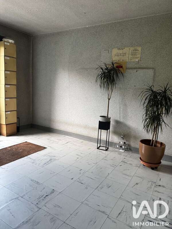 Photo 8 - Appartement à VILLIERS-LE-BEL