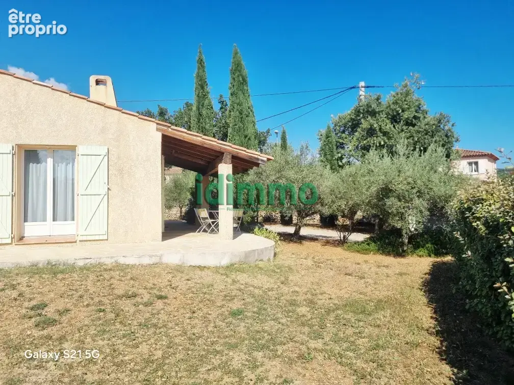 Draguignan villa F5 110m plain-pied garage terrasse 675m terrain tt à l'égout 380000€ crn2411 dpe C - photo 5