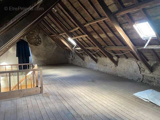 Maison à LE CLOITRE-PLEYBEN