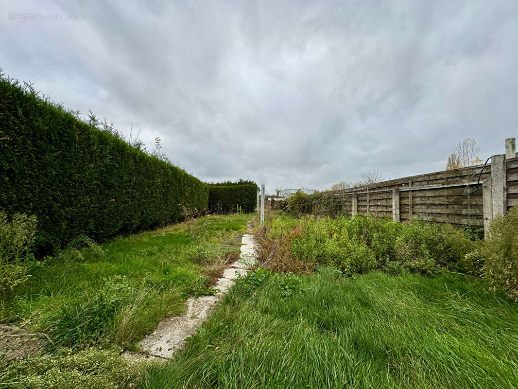 Maison à CAMBLAIN-CHATELAIN