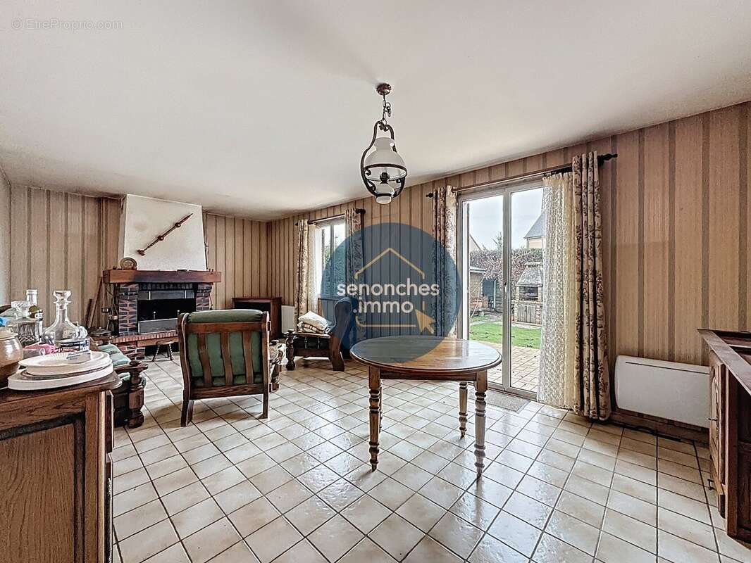 Maison à SENONCHES