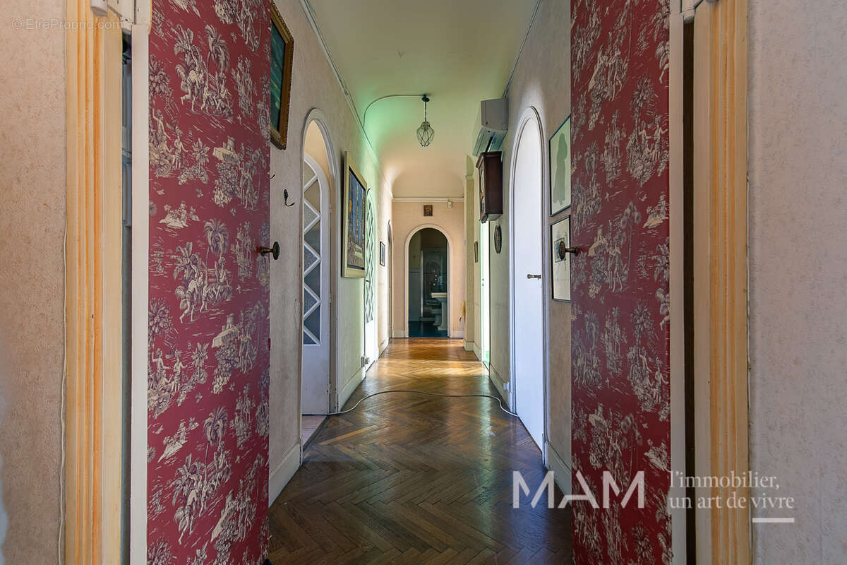 Appartement à MARSEILLE-7E