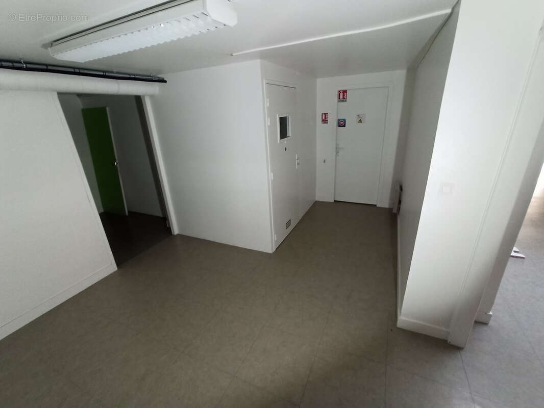 Commerce à SAINT-JUNIEN