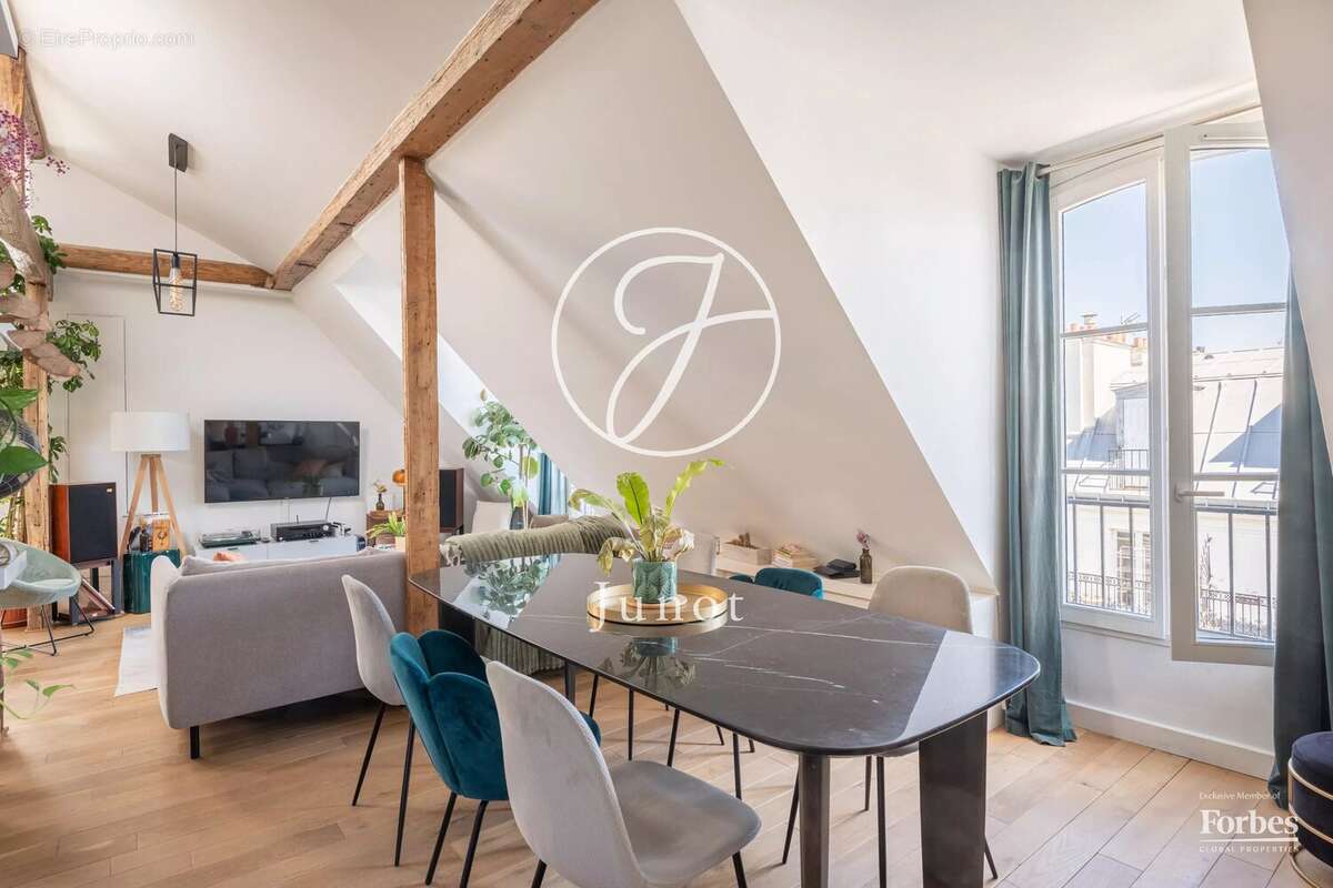 Appartement à PARIS-11E