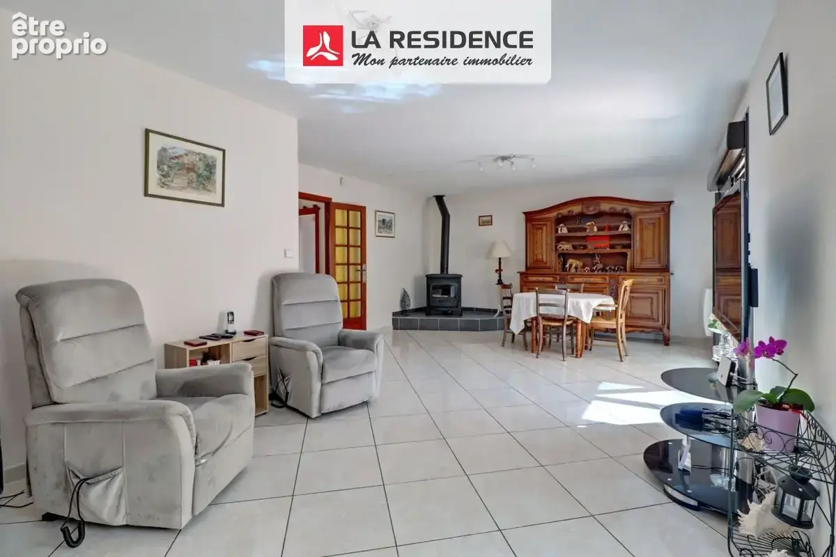 Maison 6 pièces 142 m² à vendre à Neuville-Sur-Oise (95000) - photo 2