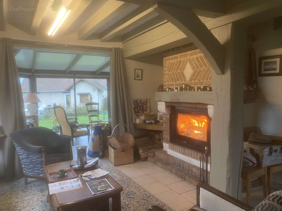 Maison à LE BEC-HELLOUIN