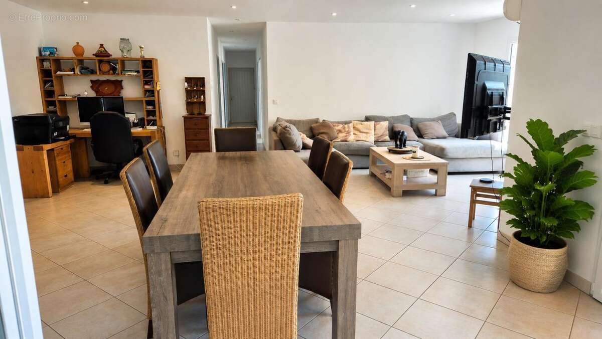Appartement à BELLEGARDE-SUR-VALSERINE