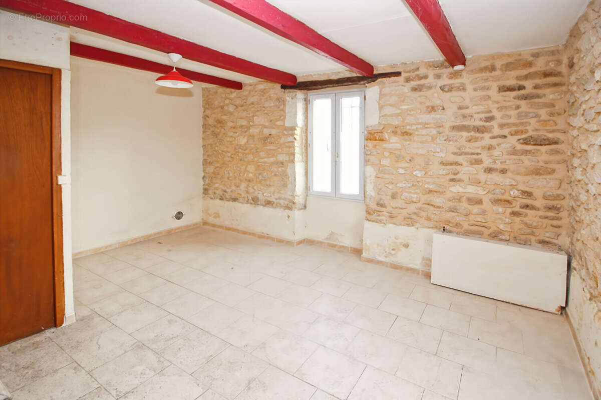 Maison à SAINT-ETIENNE-DES-SORTS