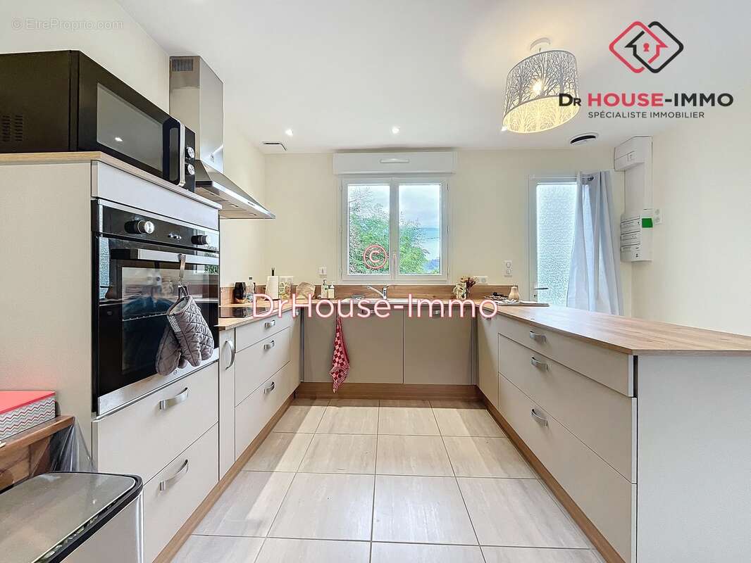 Maison à GRUN-BORDAS