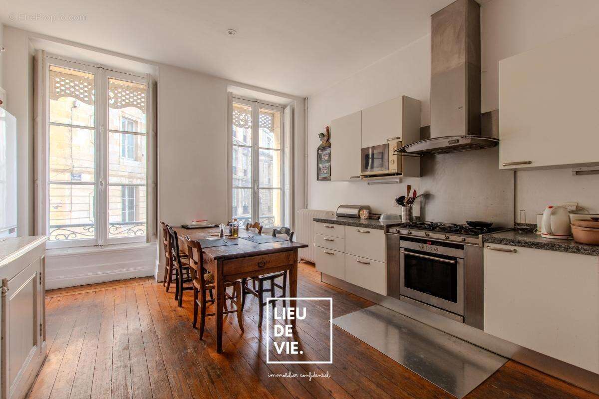 Appartement à BORDEAUX