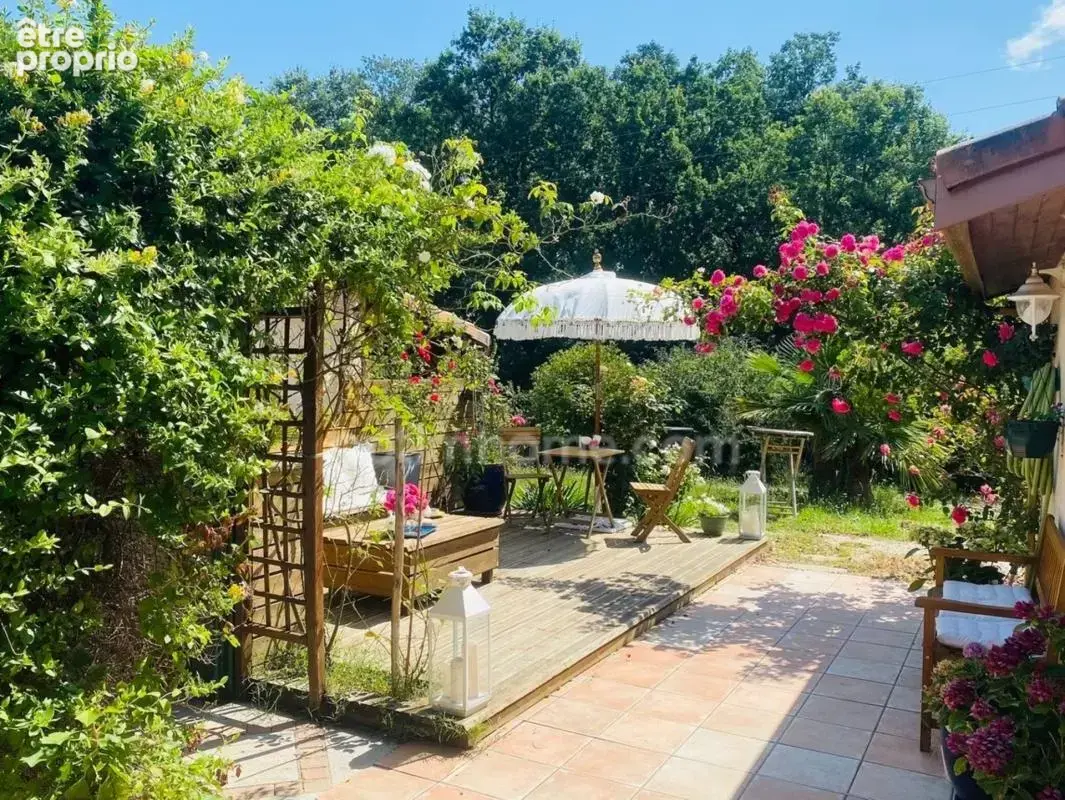 Ensemble Immobilier (2 maisons)  terrain 2500m² - photo 12