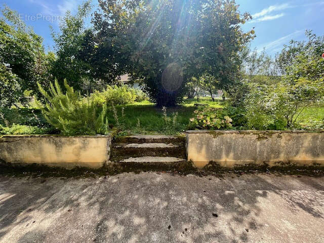 Maison à SAINT-VALBERT