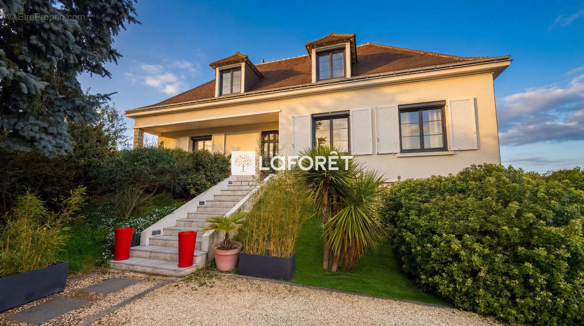 Maison à CHAMBRAY-LES-TOURS