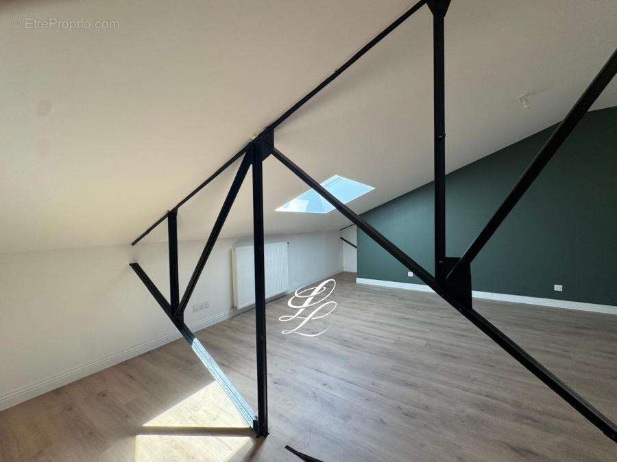 Appartement 185 m² à Le Mans  - photo 4