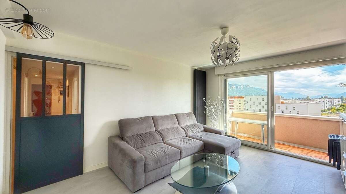 Appartement à VOIRON