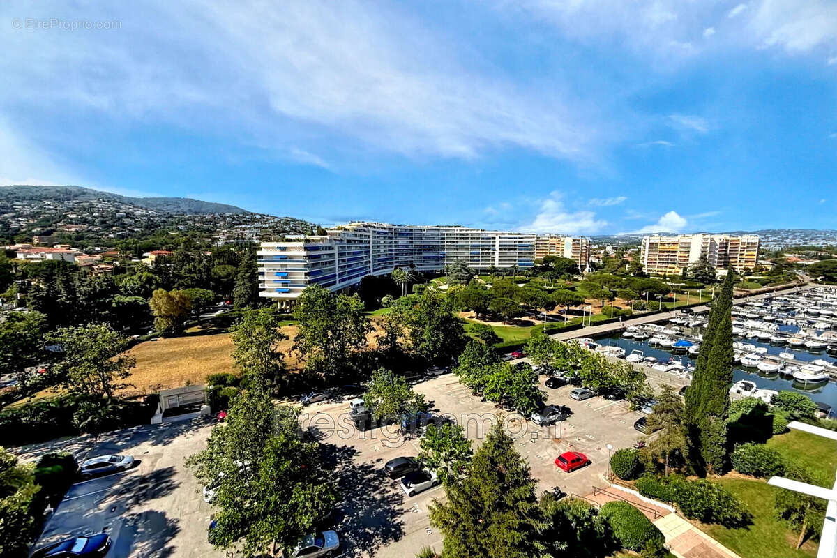 Appartement à MANDELIEU-LA-NAPOULE
