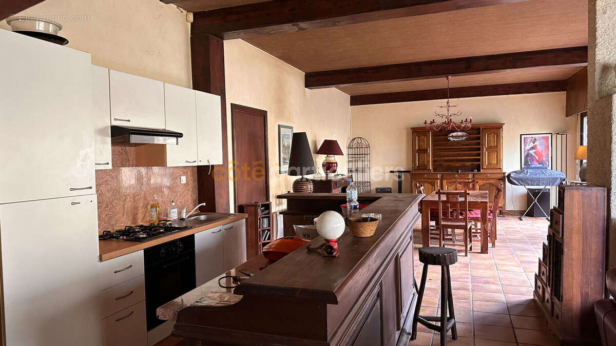 Maison à VILLEMADE