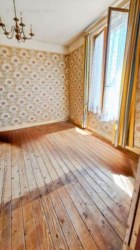 Maison à NUISEMENT-SUR-COOLE