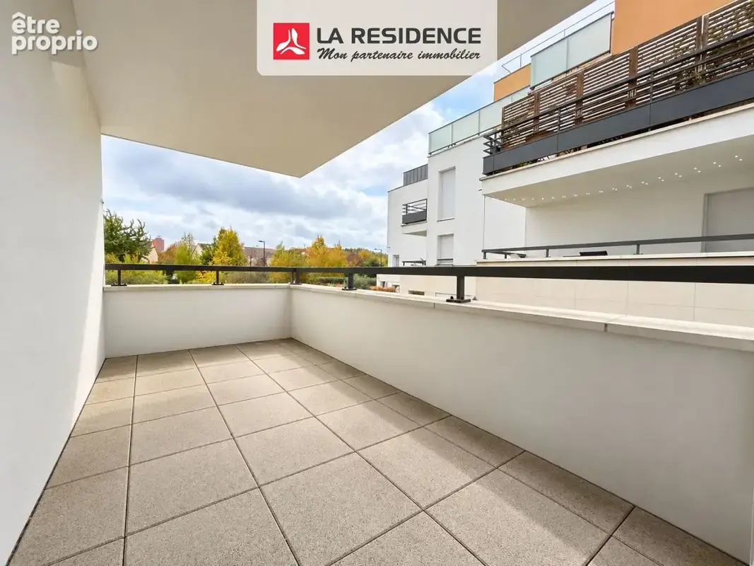 Appartement 3 pièces 66 m² à vendre à Elancourt (78990) - photo 2