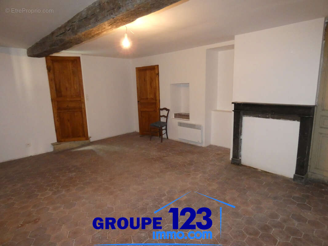 Maison de ville de 145 m2 - photo 4
