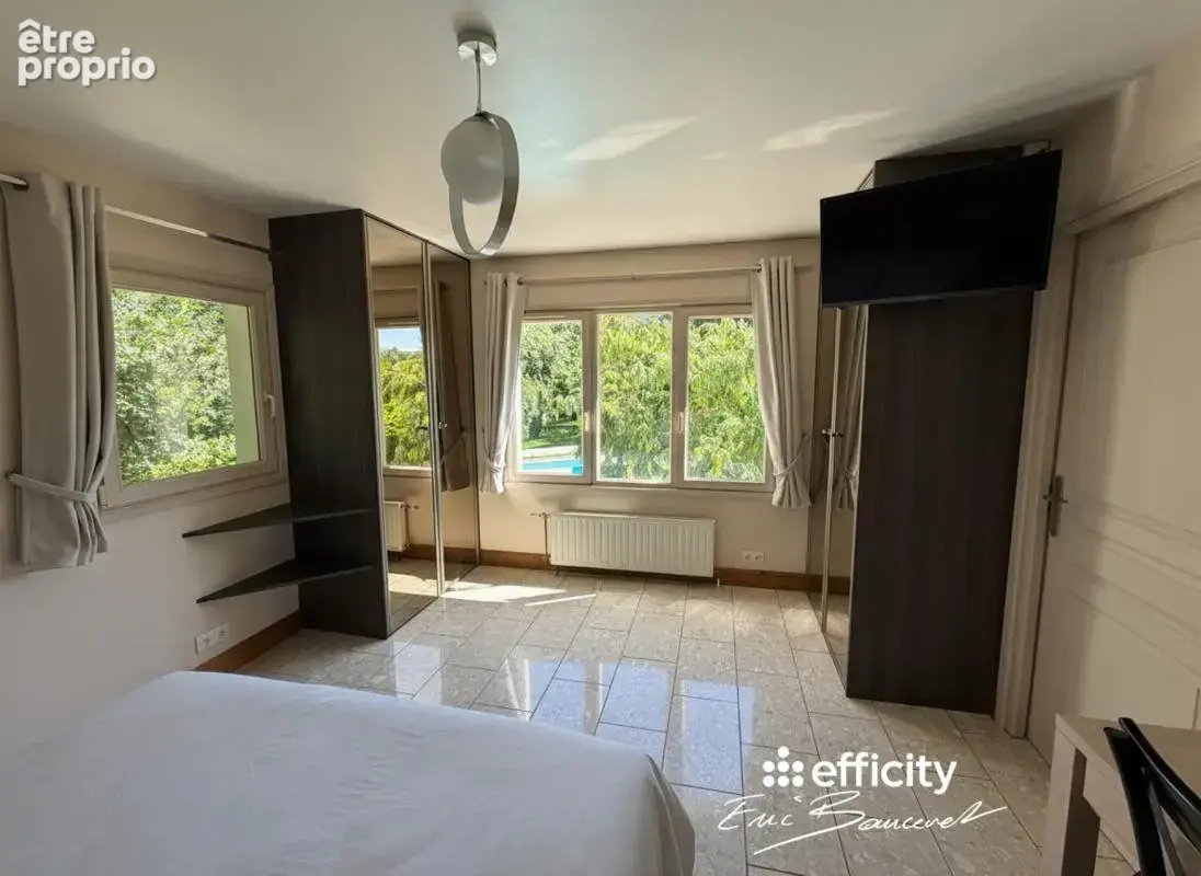Maison 7 pièces 192 m² à vendre à Brioux-Sur-Boutonne (79170) - photo 10