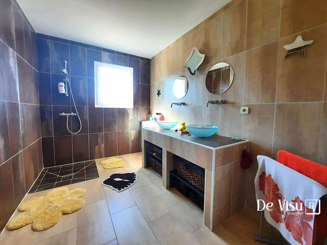 Maison à SAINT-JEAN-DE-VEDAS