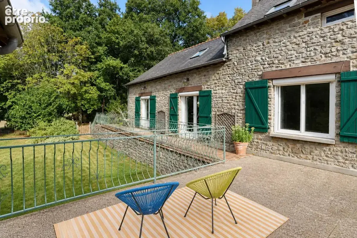 Maison de 9 pièces de 183 m² à Saint-Aubin-du-Cormier - photo 21