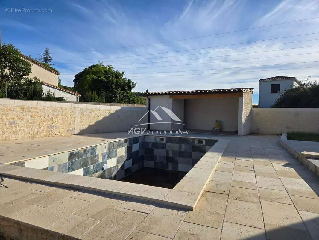 Maison à SAINT-PRIVAT-DES-VIEUX