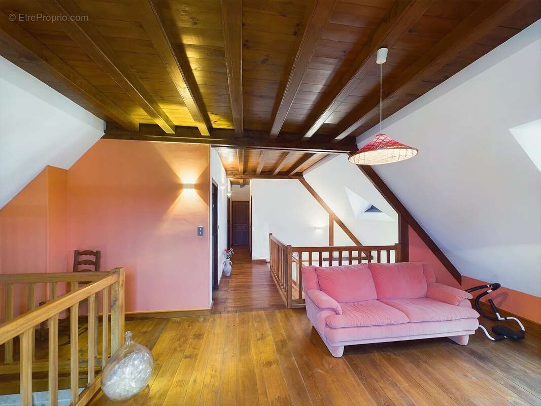 Maison à SAINT-VINCENT-JALMOUTIERS