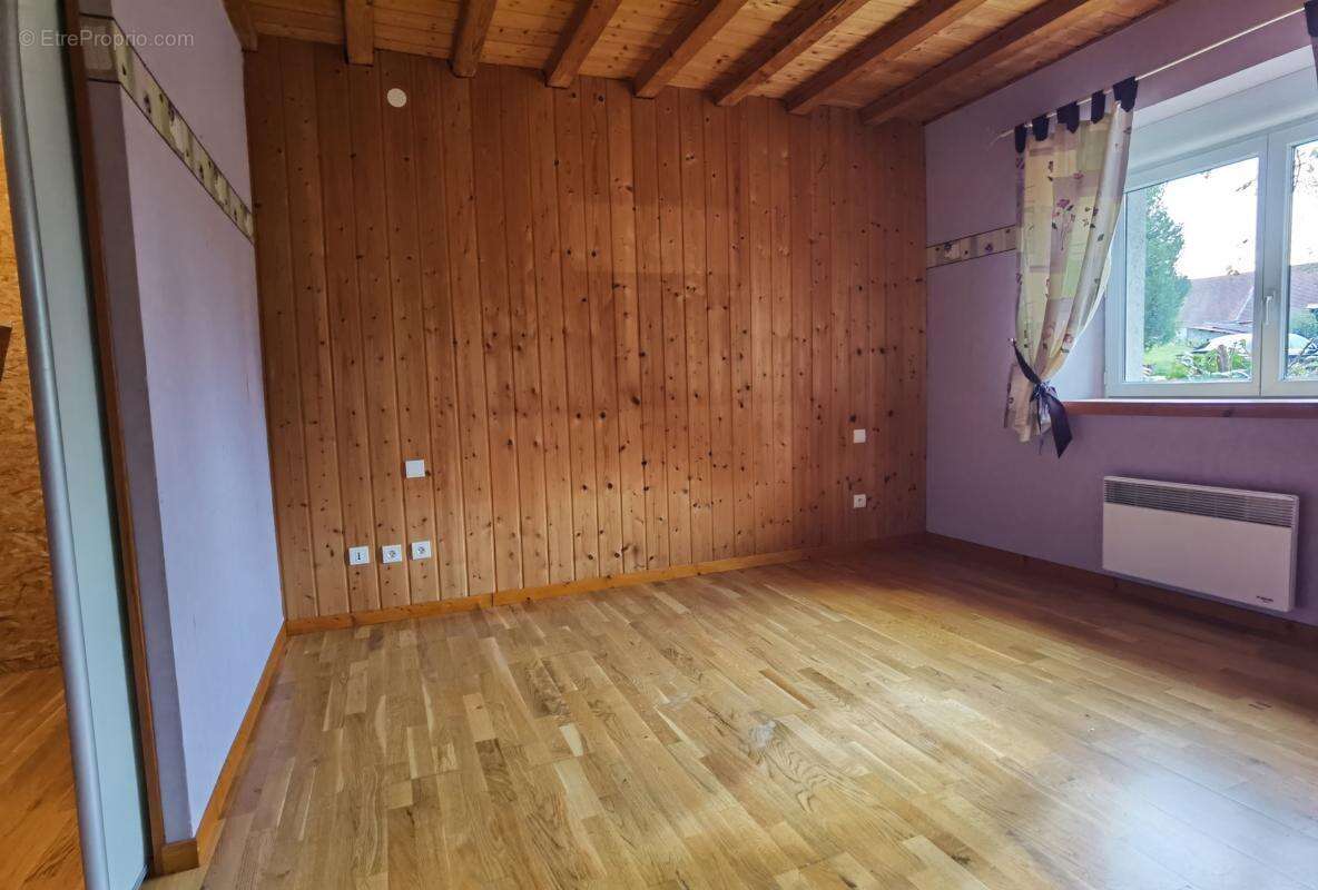 Appartement à LA PRETIERE