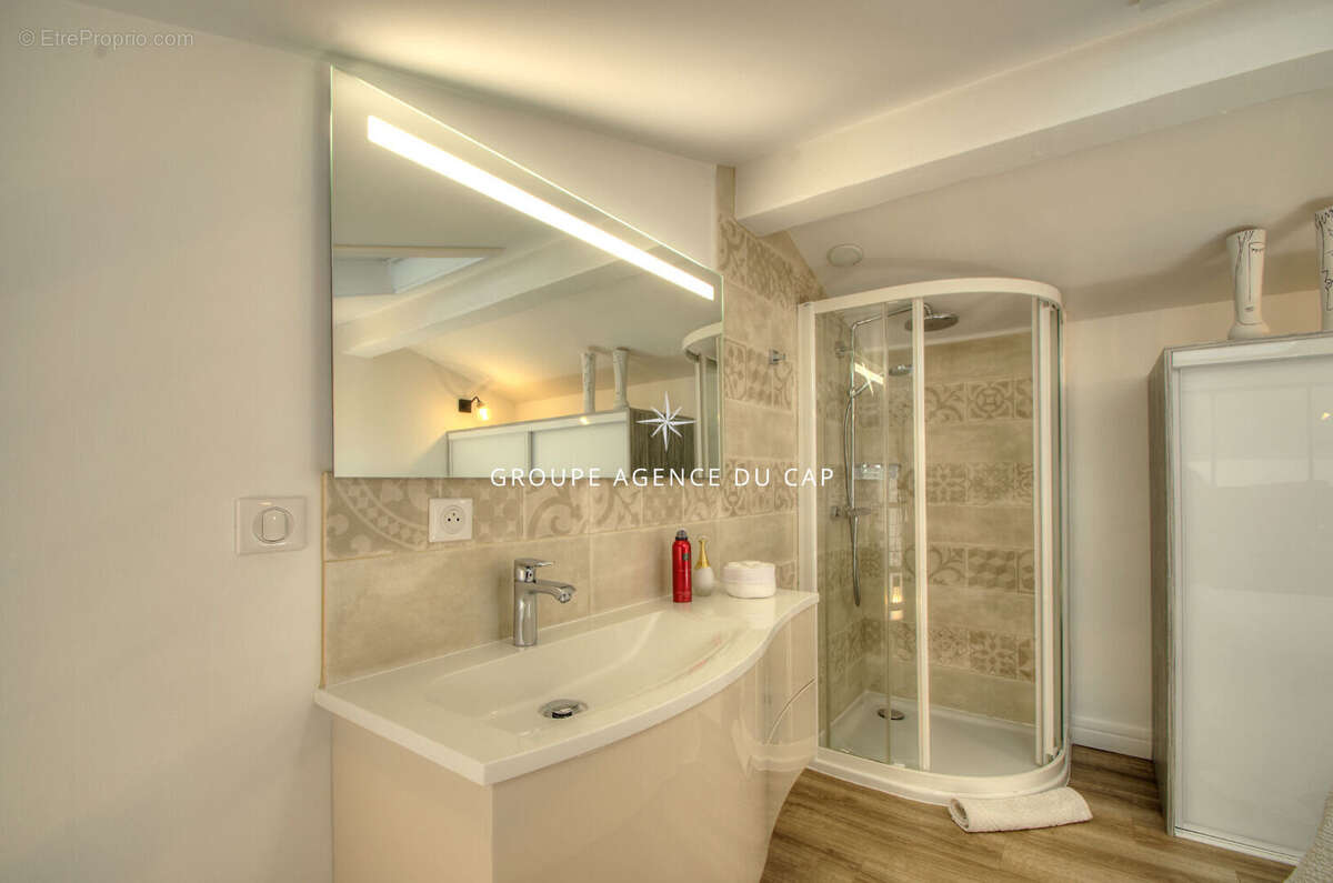 Appartement 26m² saint raphael valescure  avec piscine proche commerces - photo 7