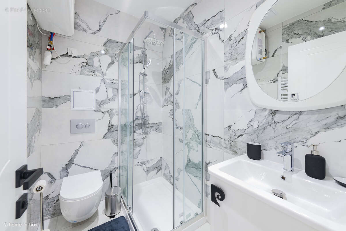 Appartement à PARAY-VIEILLE-POSTE