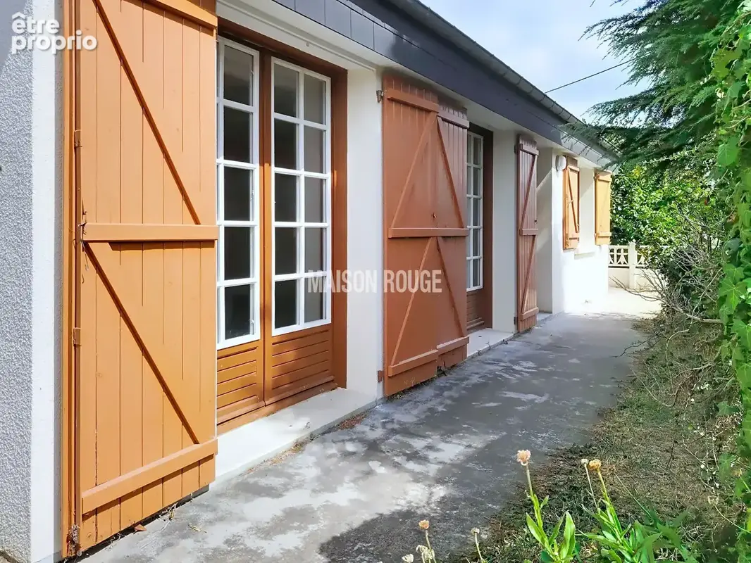 Maison à COMBOURG