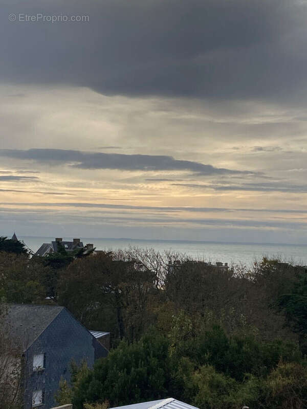 Maison à SAINT-PAIR-SUR-MER