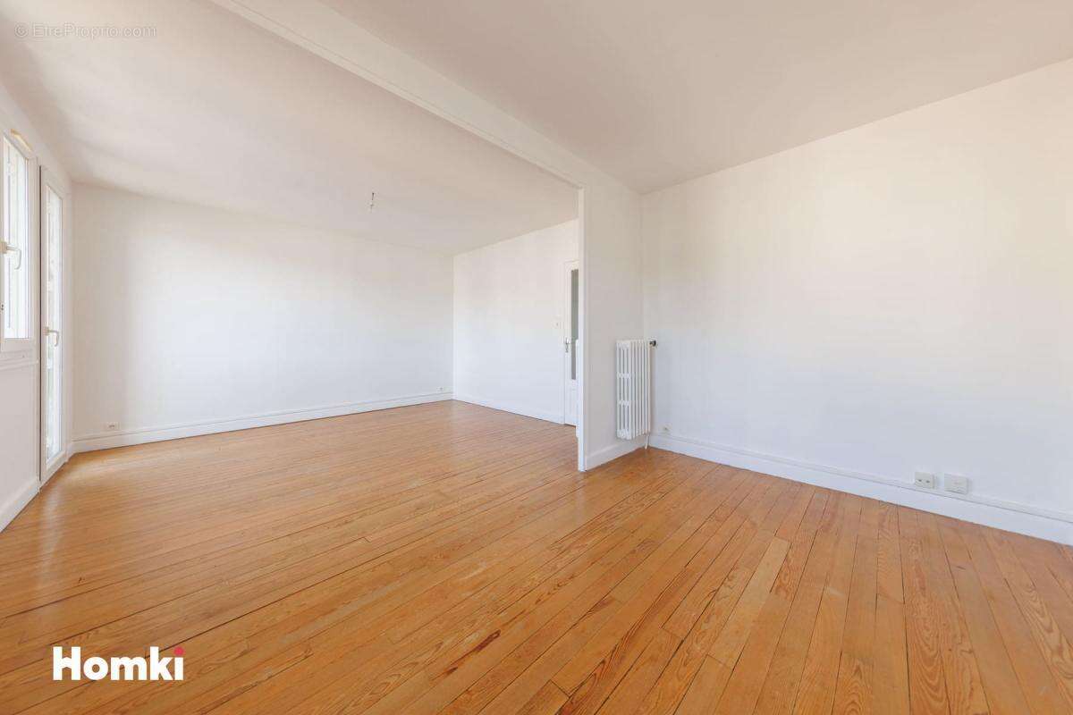 Appartement T3 de 68 m2 avec garage – Clermont-Ferrand, rue Lécuellé - photo 4