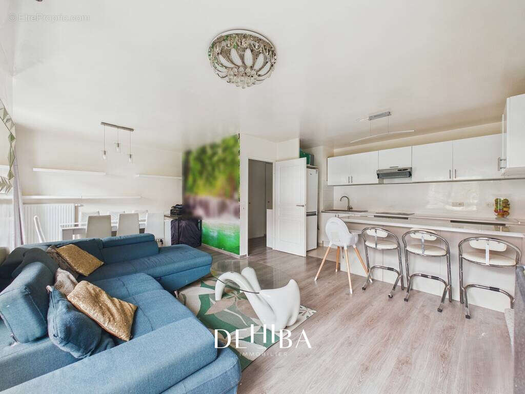 Appartement à LES PAVILLONS-SOUS-BOIS