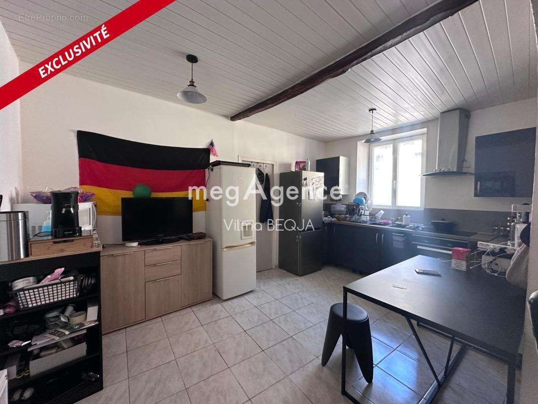 Appartement à VILLENEUVE-L'ARCHEVEQUE