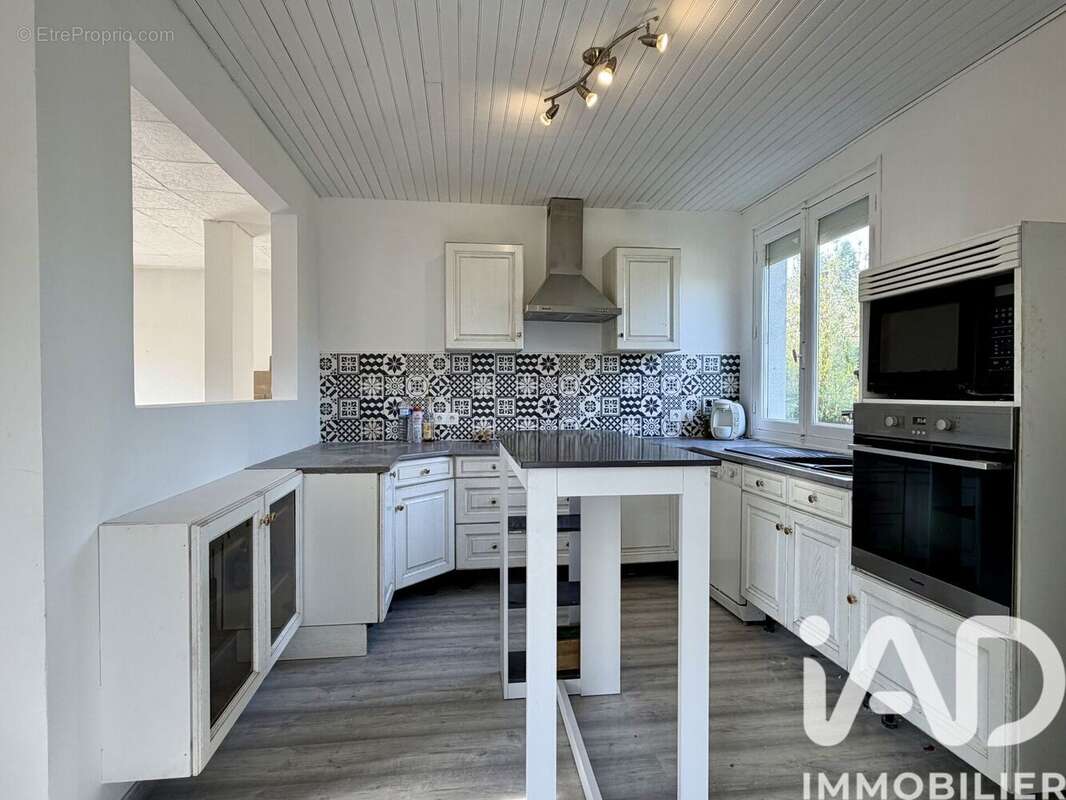Maison 92 m² à Yermenonville  - photo 4