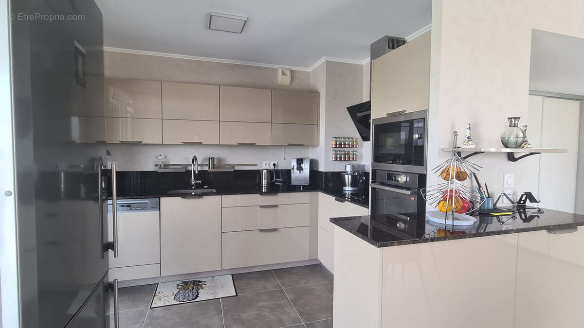 Appartement à PUGET-SUR-ARGENS