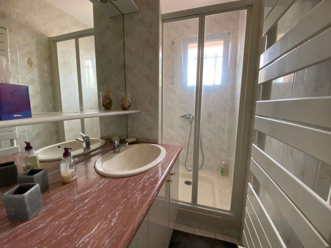 Maison à LES MATHES